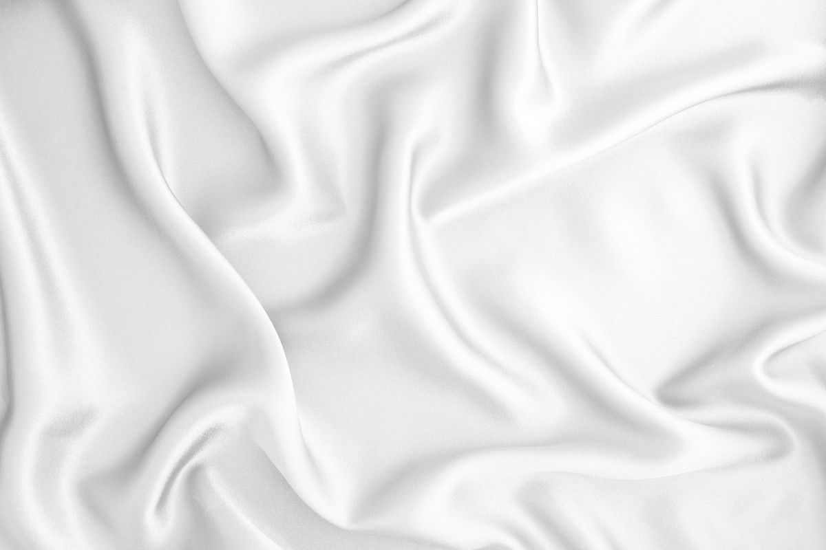 Curvyriena30 profile banner