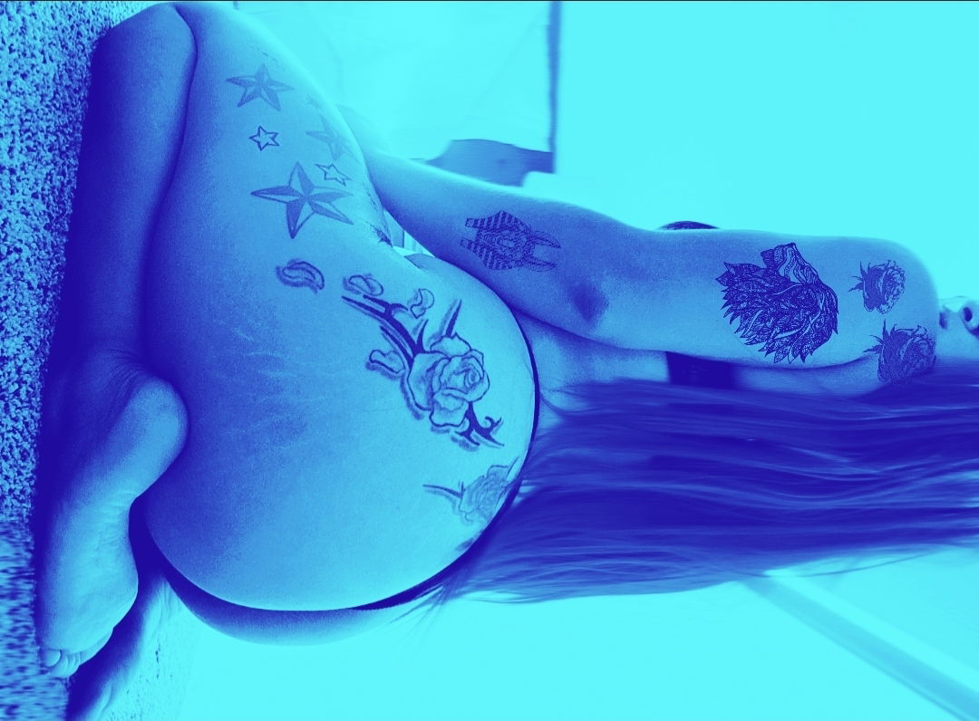 Daisy profile banner