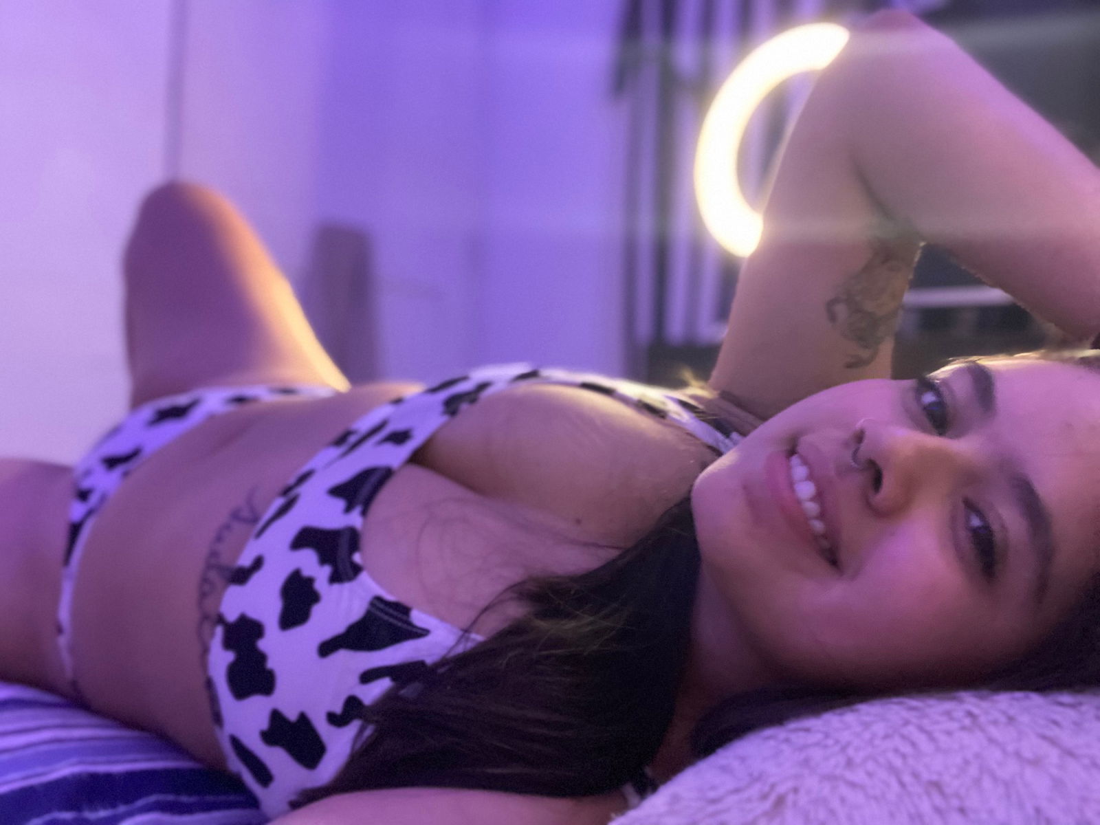 Daniela Estrada profile banner