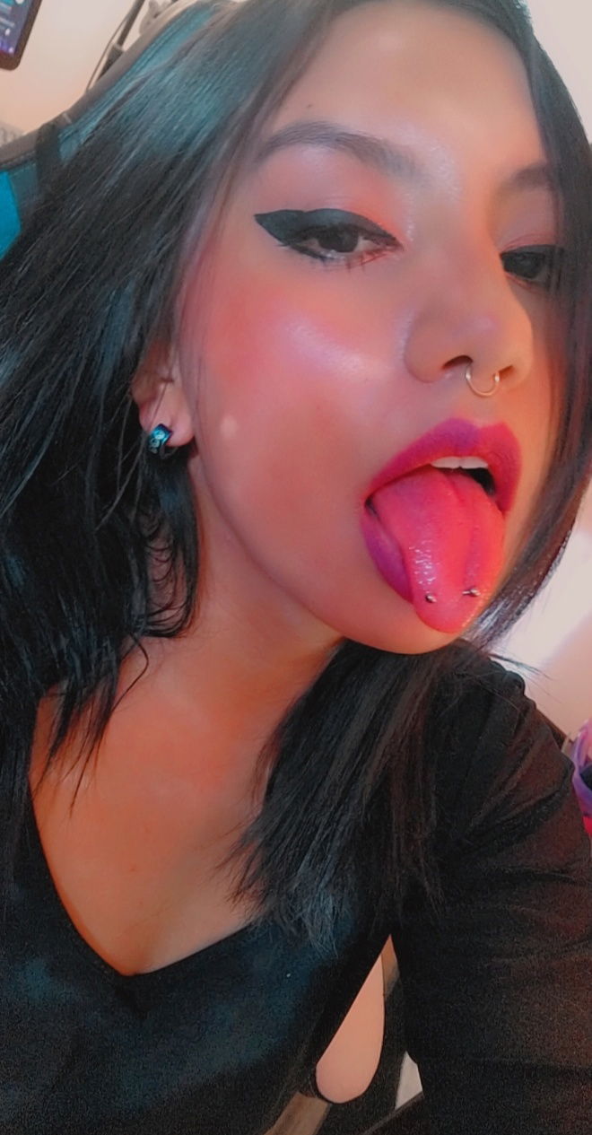 Danna profile banner