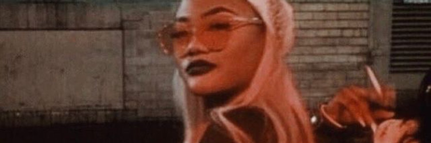 Sin profile banner