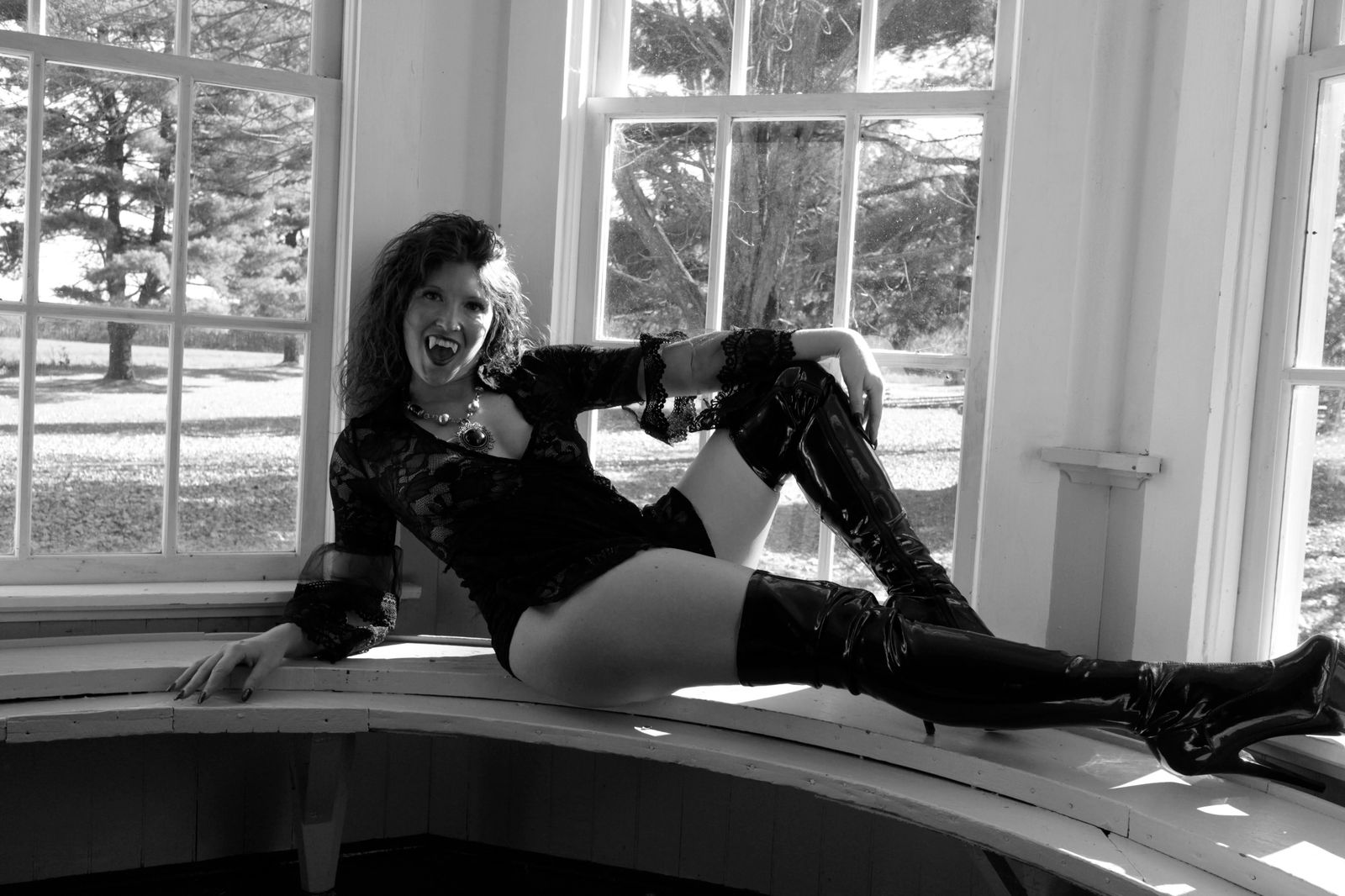 Devilyn DeVine profile banner