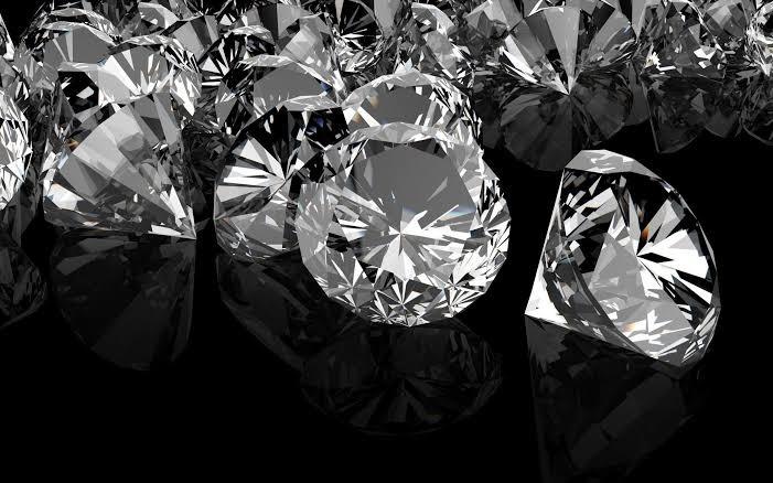 Diamond π profile banner