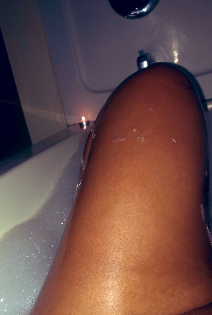 COMPLETELY UNCENSORED 🤤💦 profile banner