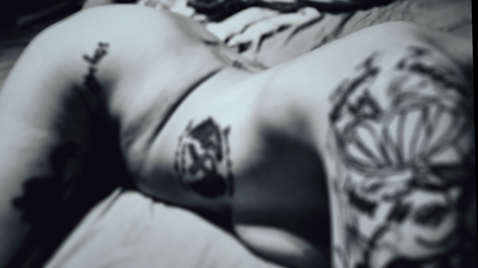 Ella Rae profile banner