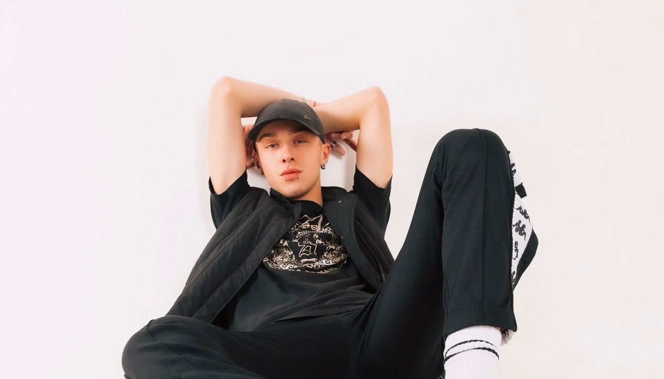EnglishTwink2 profile banner