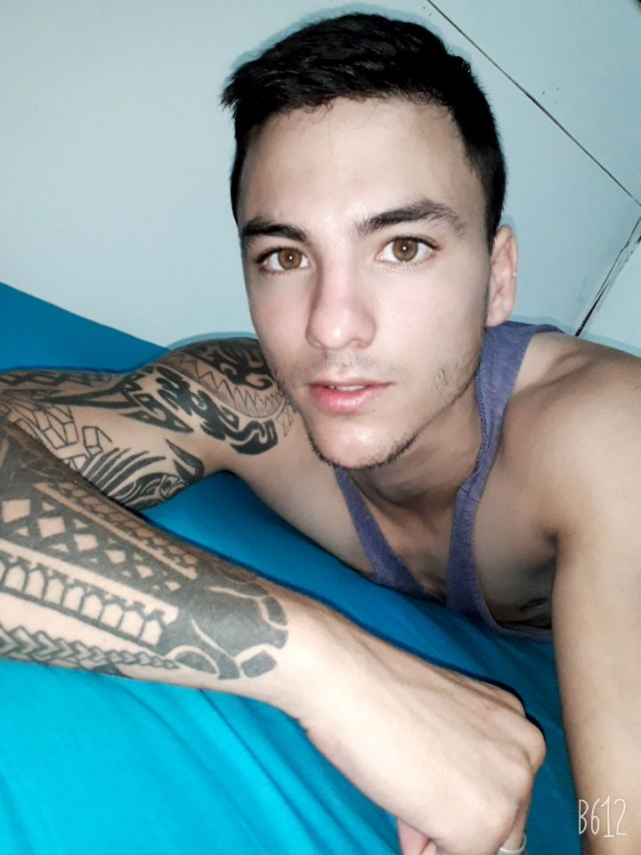 Ezequiel Vera profile banner