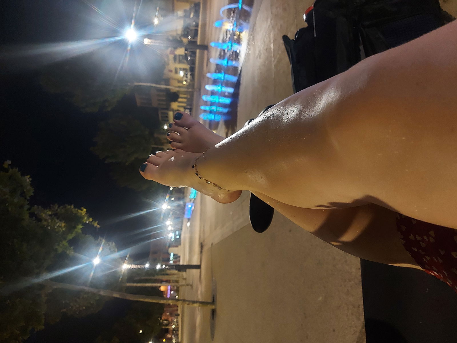Feet.SoWhiteNaNa😋 profile banner