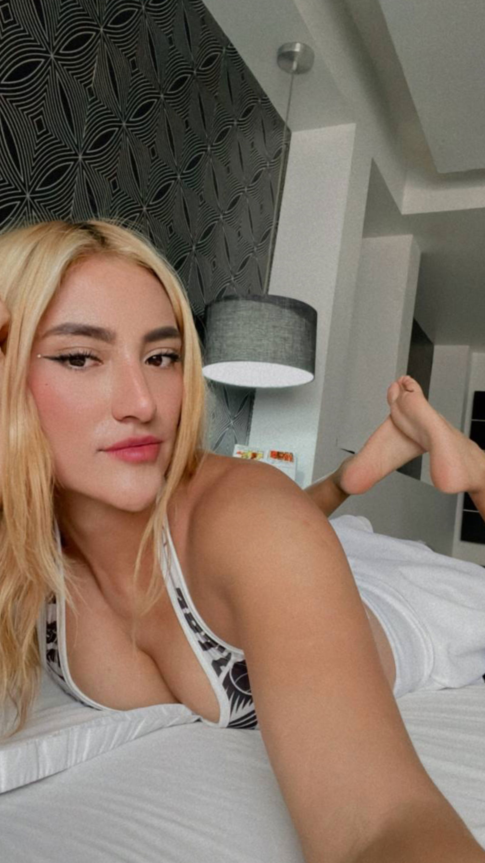 Fernanda Lara Oficial profile banner