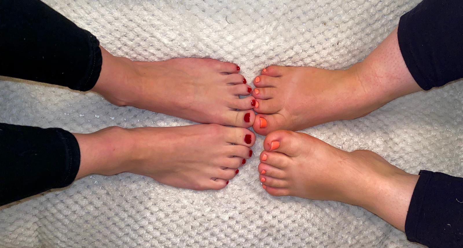 Foot Fetish Sisters profile banner