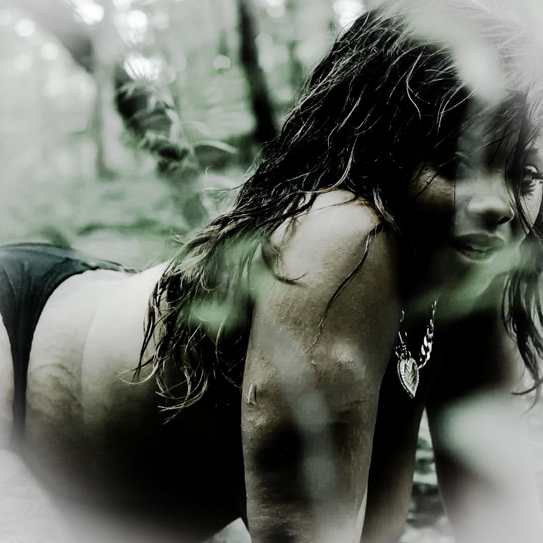 Gemi Moore profile banner