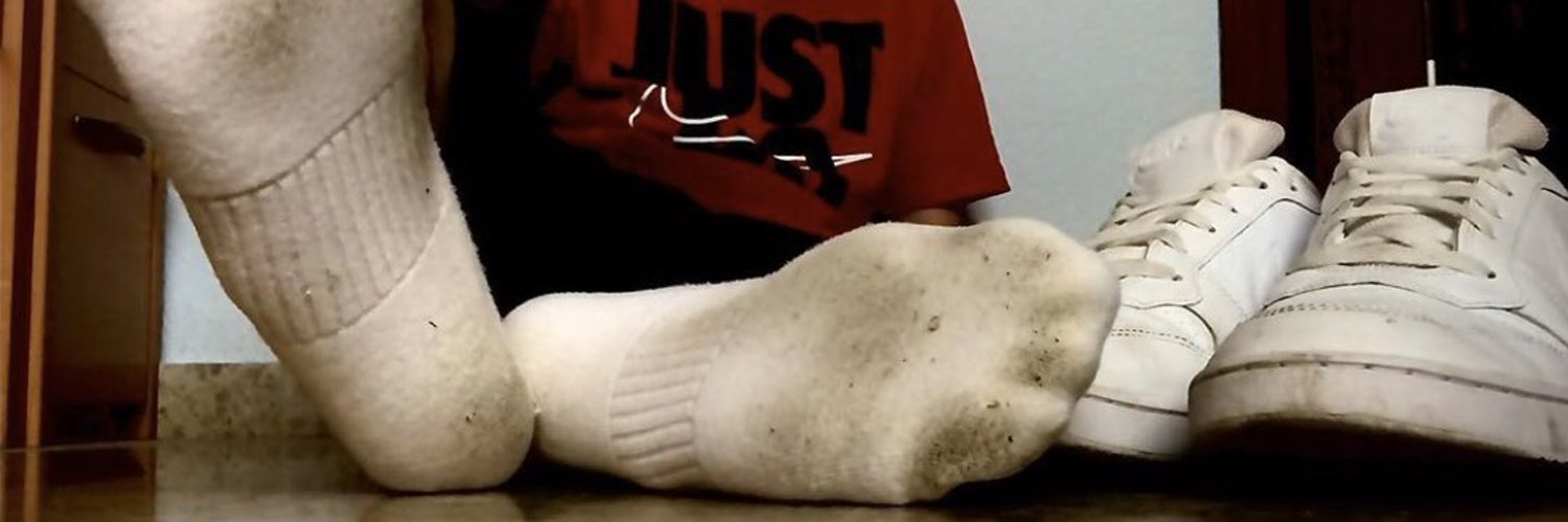 Gomezfeet_ profile banner