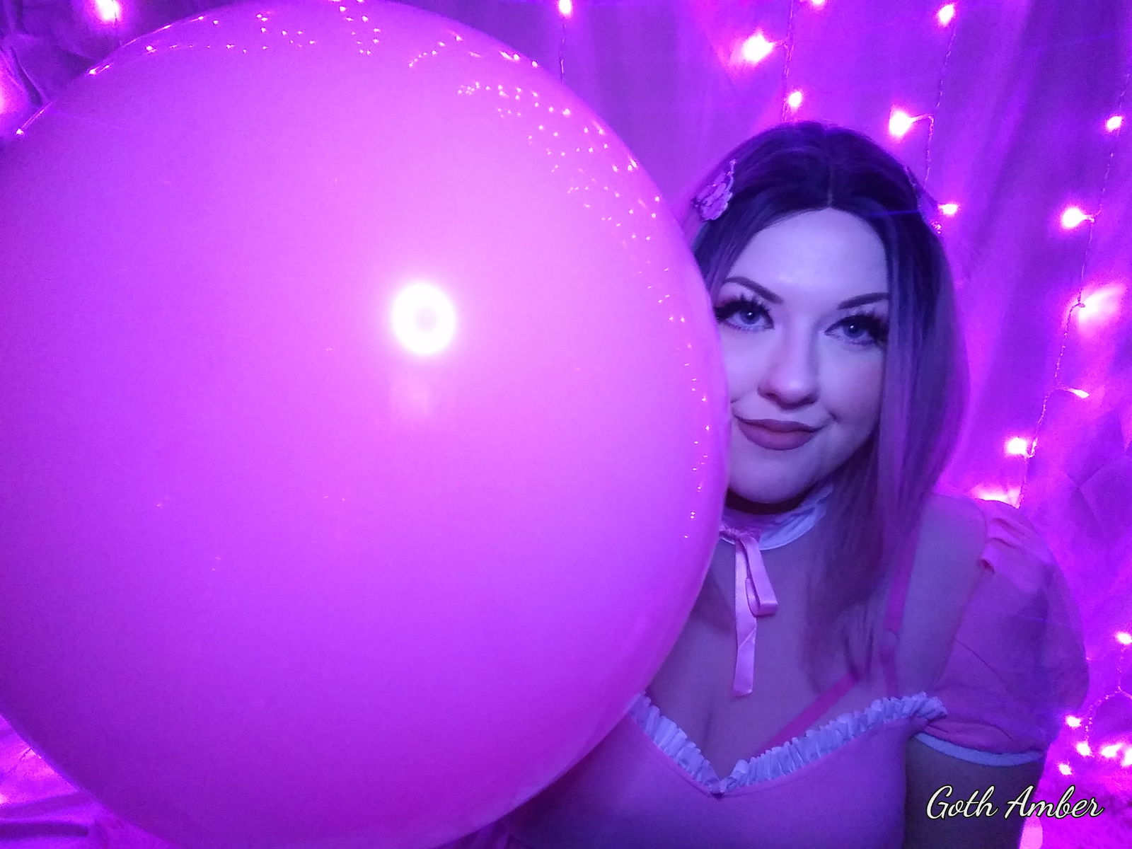 Goth Amber profile banner