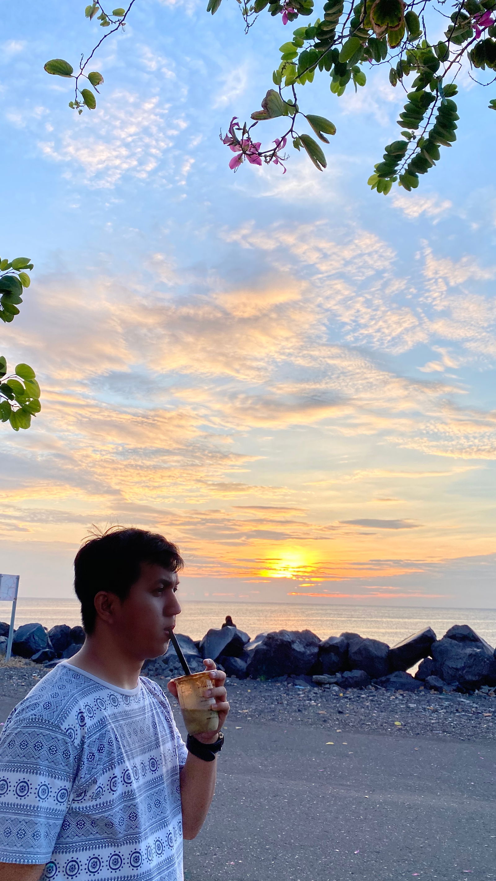 Harly Mantiri profile banner
