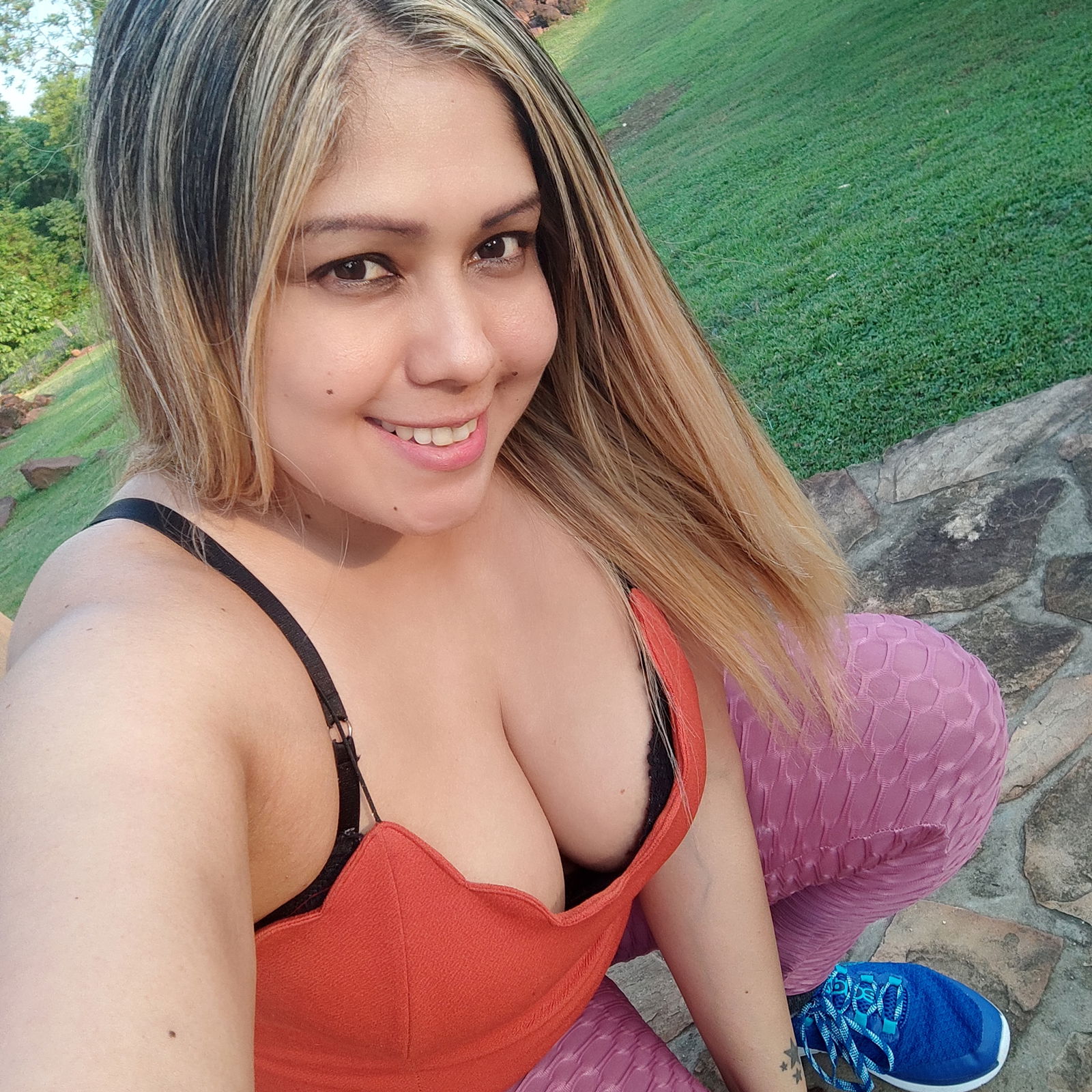 Helena hopp profile banner