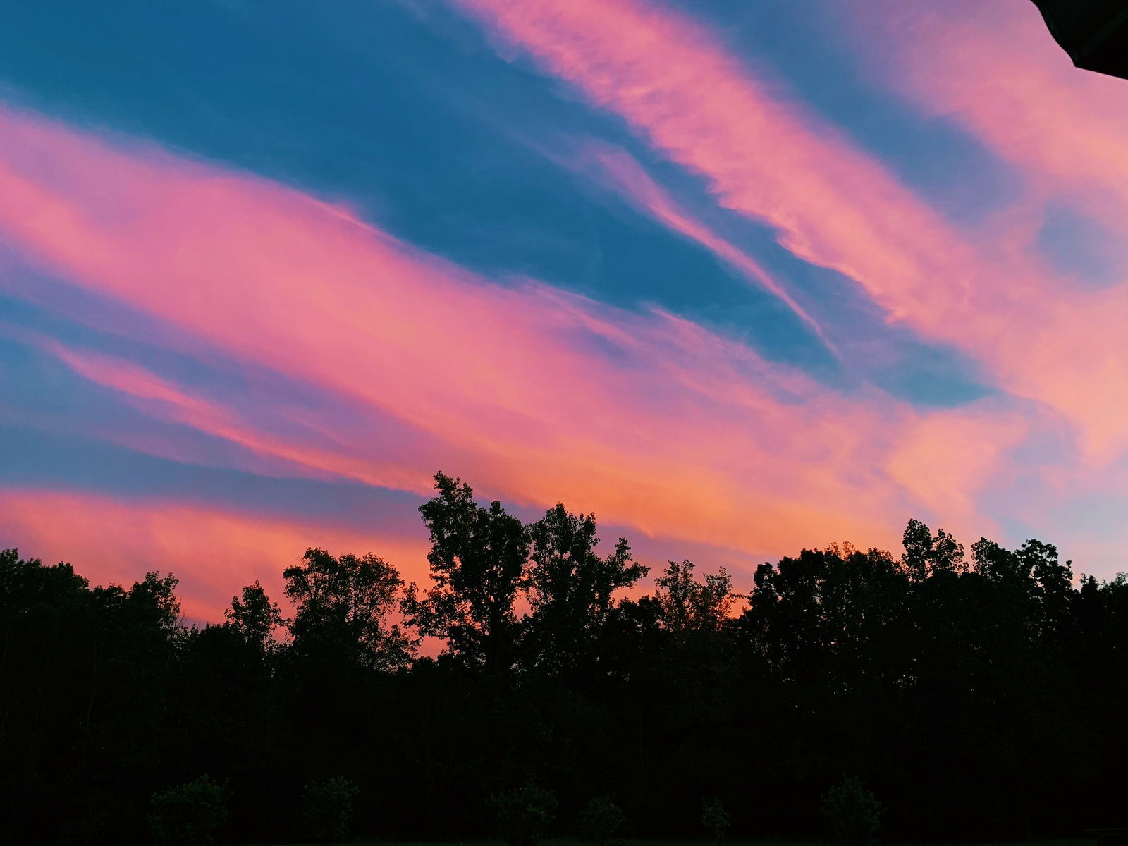 π profile banner