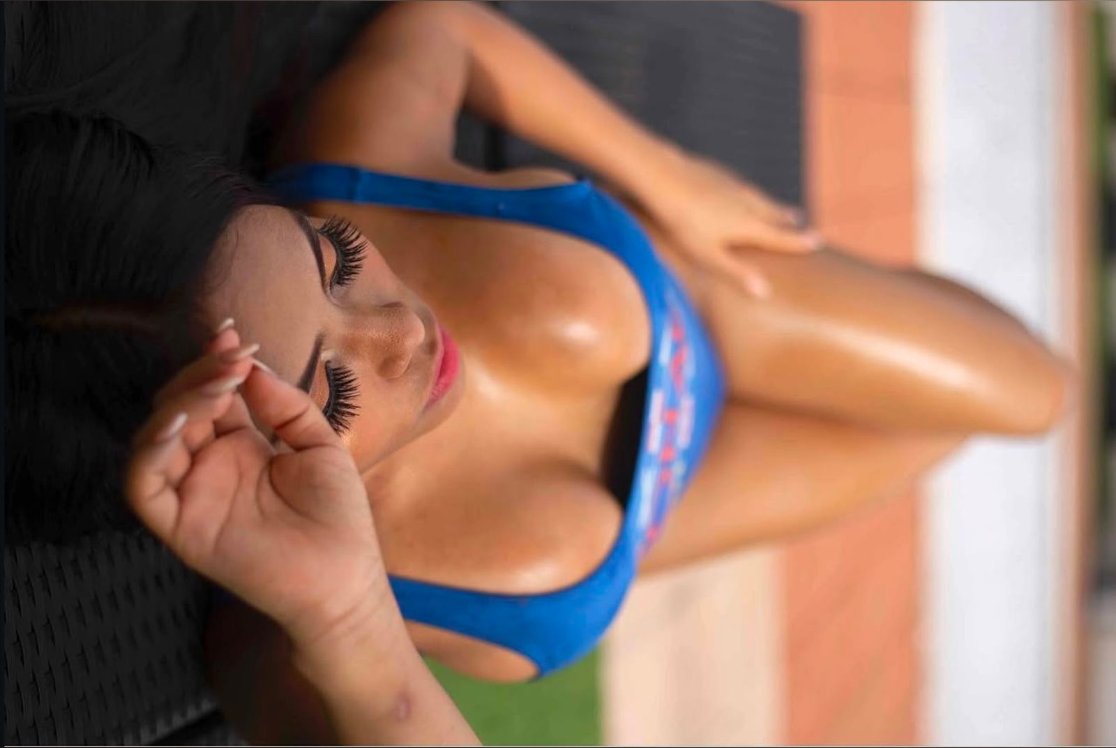 Honey profile banner