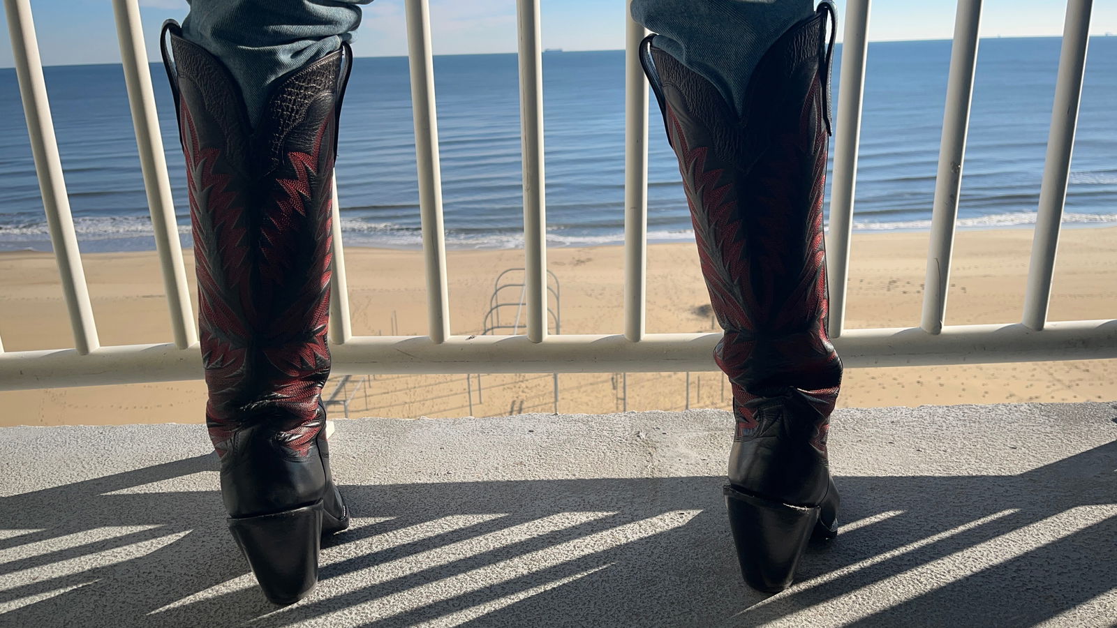 hornybootstud3 profile banner