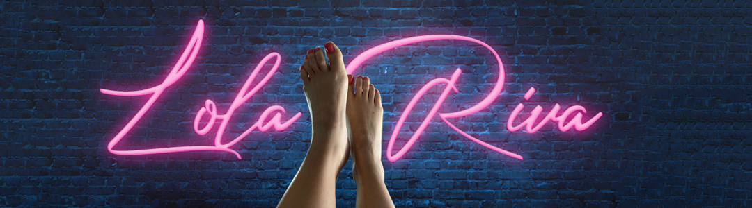 Lola Riva profile banner