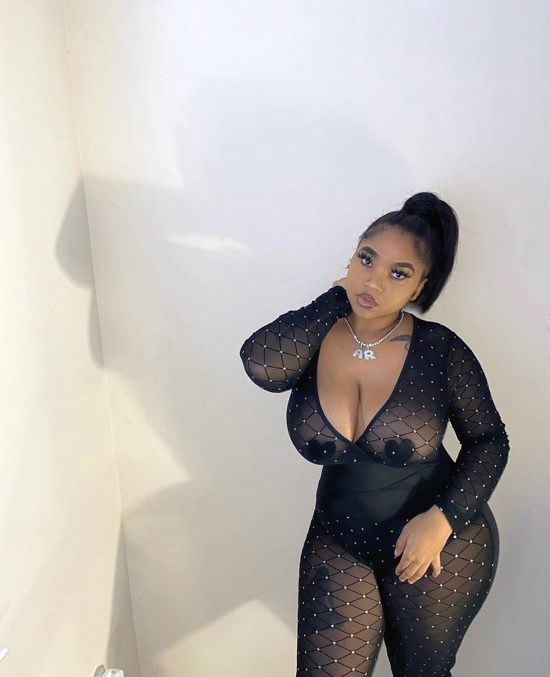 Ariel Harris profile banner