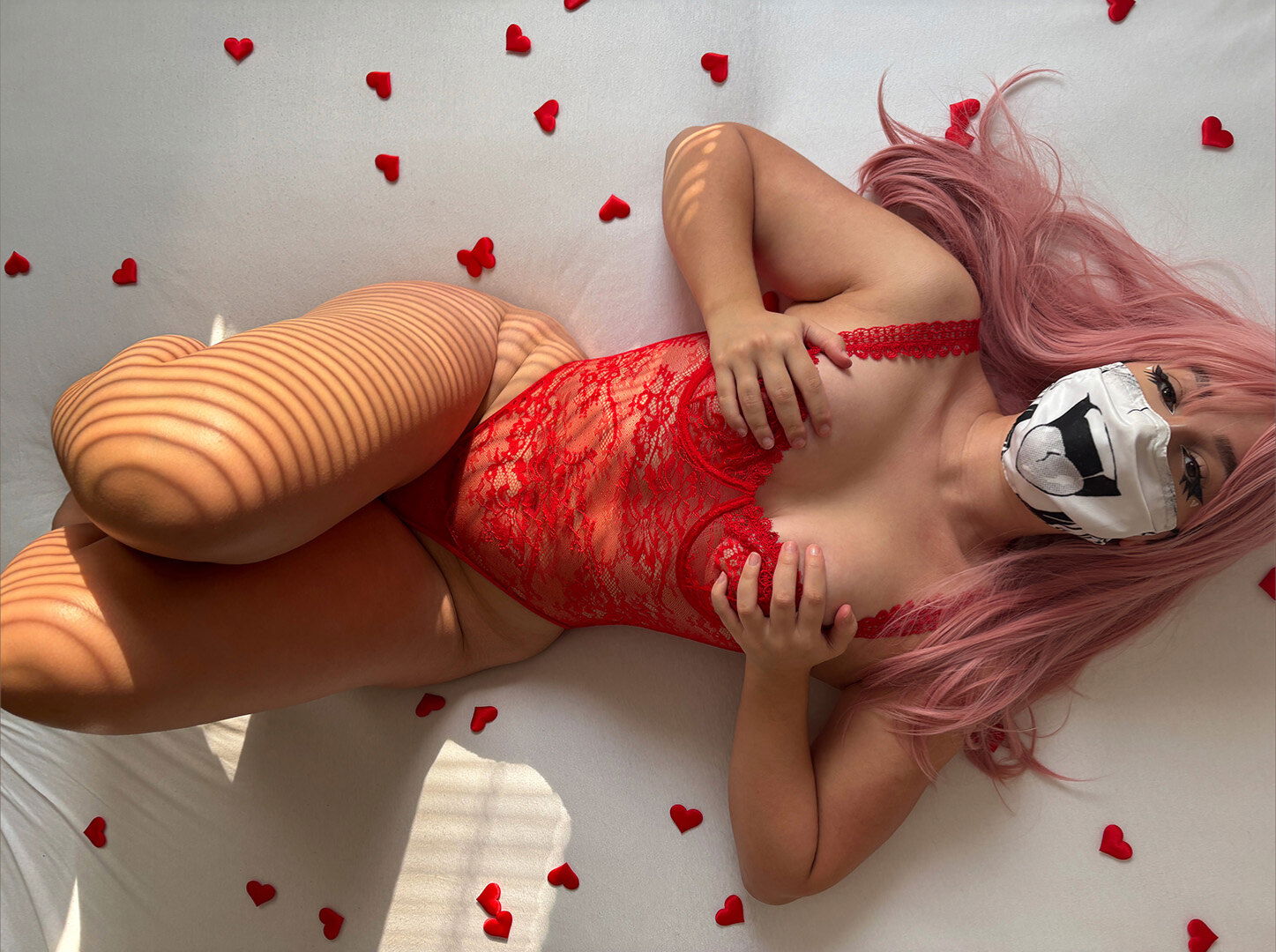 oopsie_itskuki🍑 profile banner