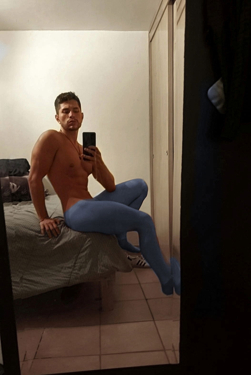 Fer. Mexican model profile banner