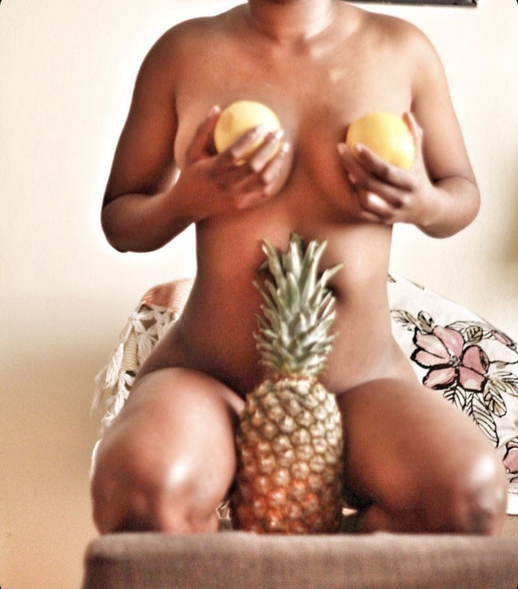 Apple bottom profile banner