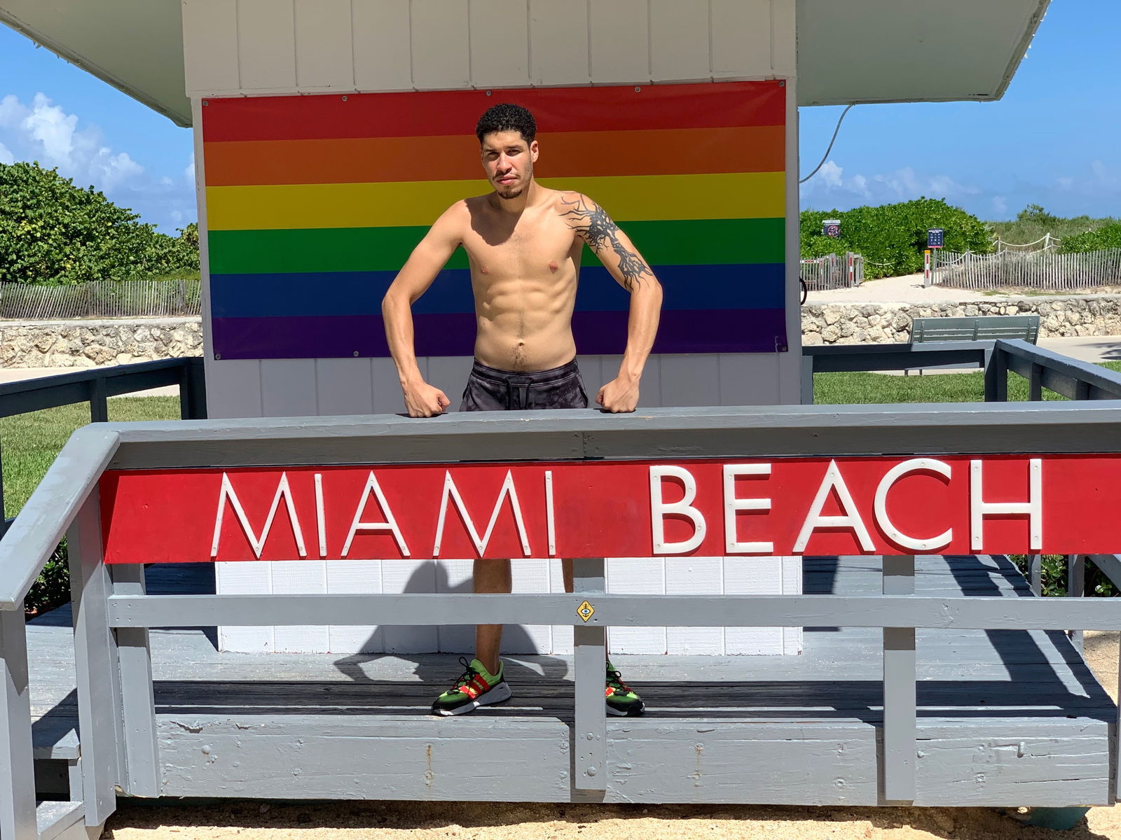 Jay Roman profile banner