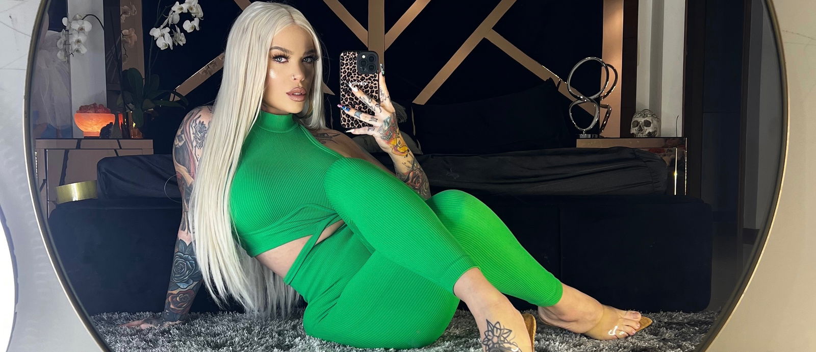 Jennifer Aboul profile banner
