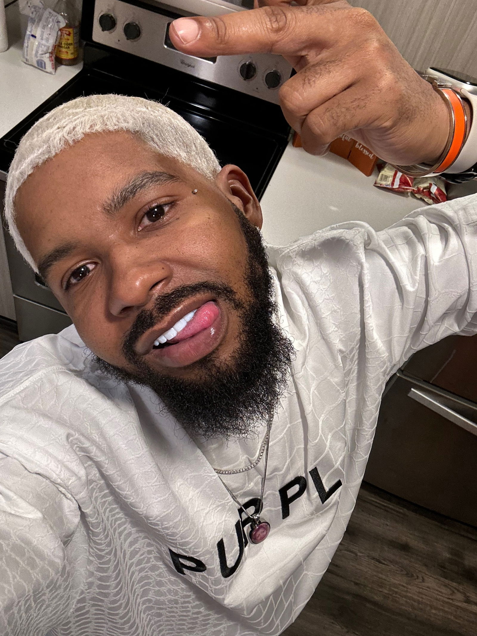 orangeyoujuelzz profile banner
