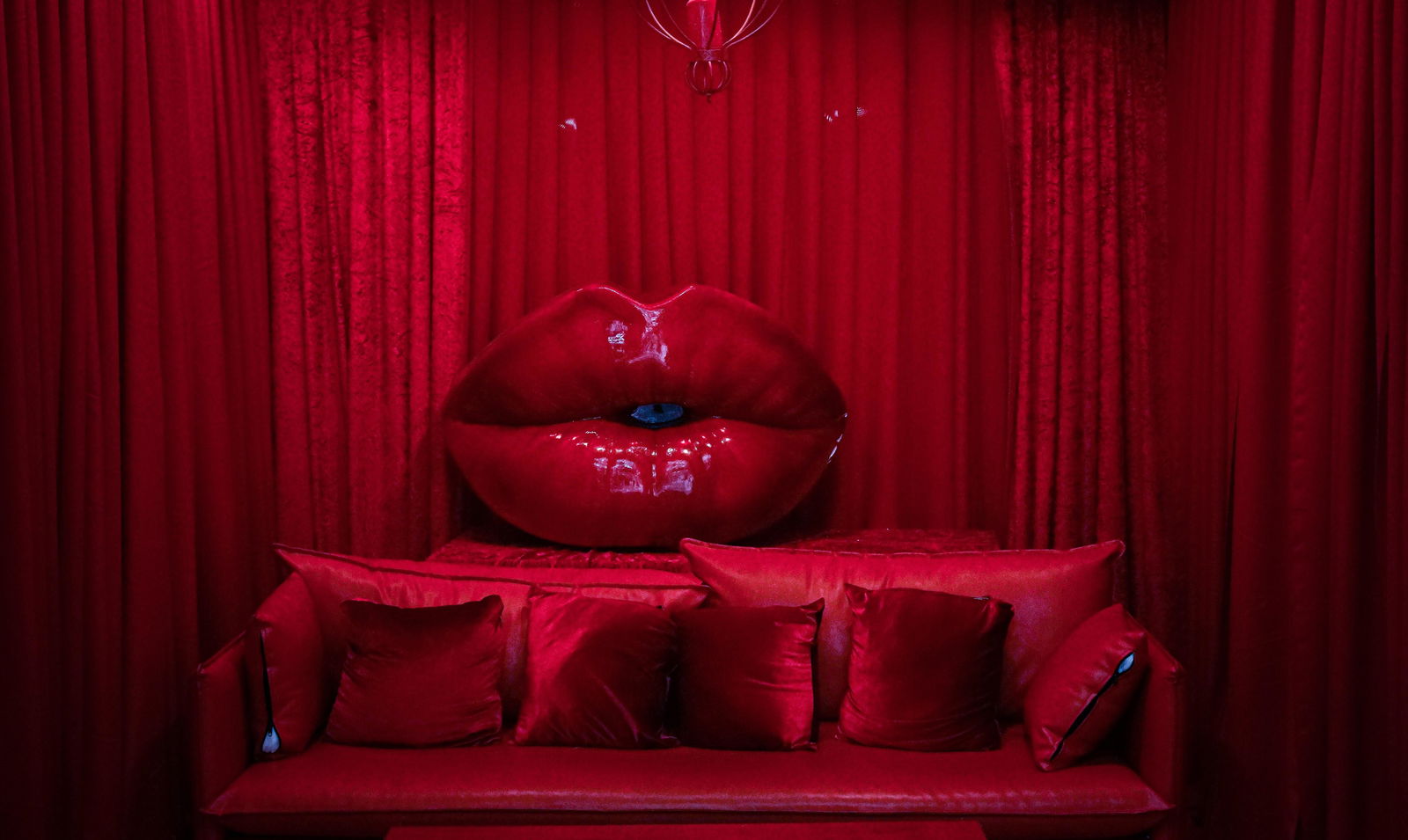 Sexy Booty, Pretty feet & Juicy Lips profile banner