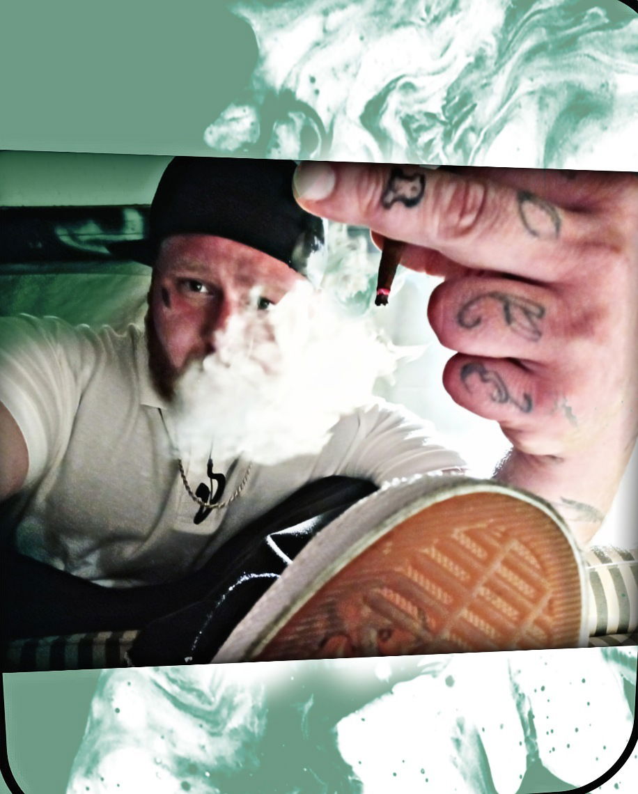 EveBitMeOnMyAdamsApple profile banner