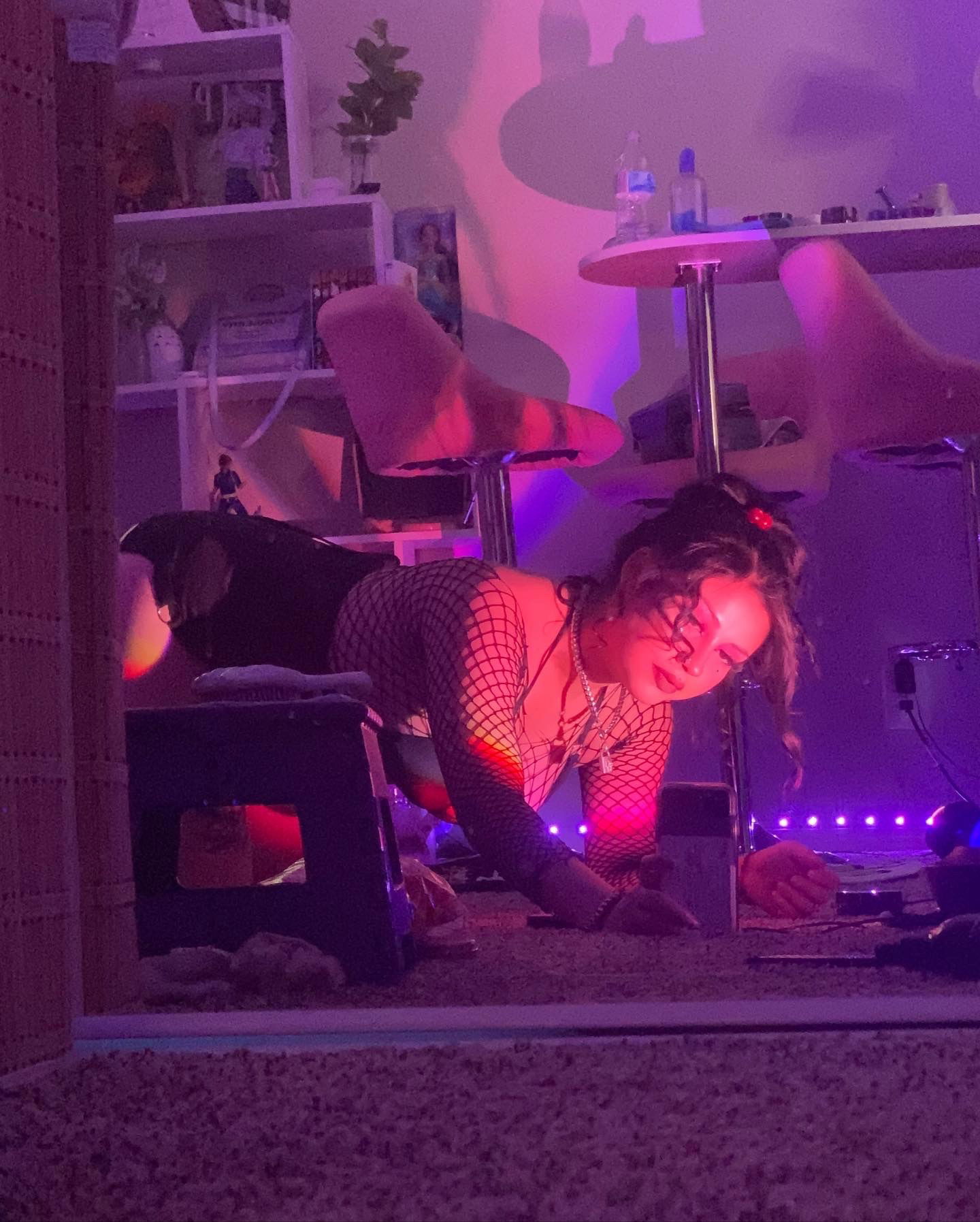 Molls profile banner