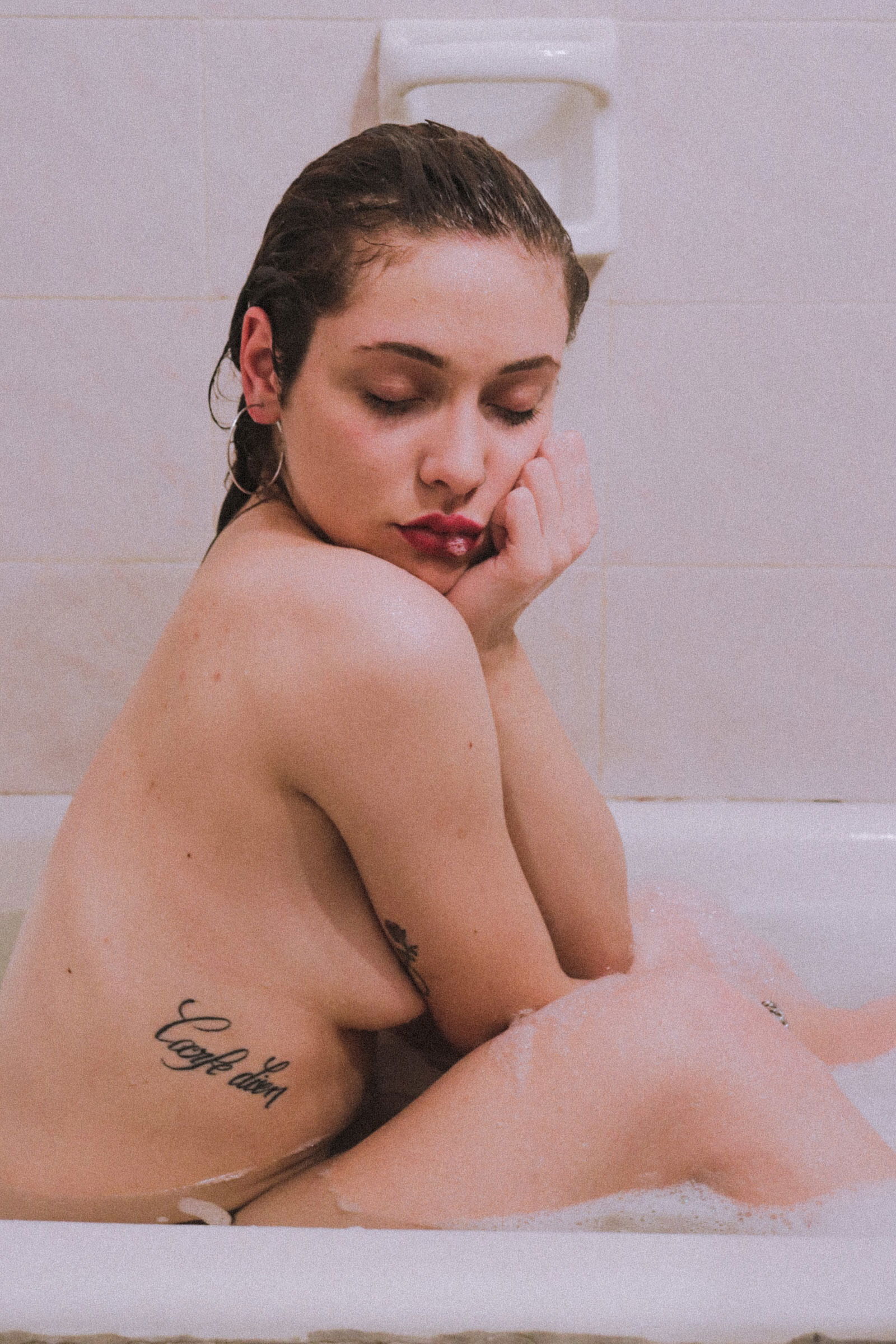 Sofia <3 your girl next door profile banner