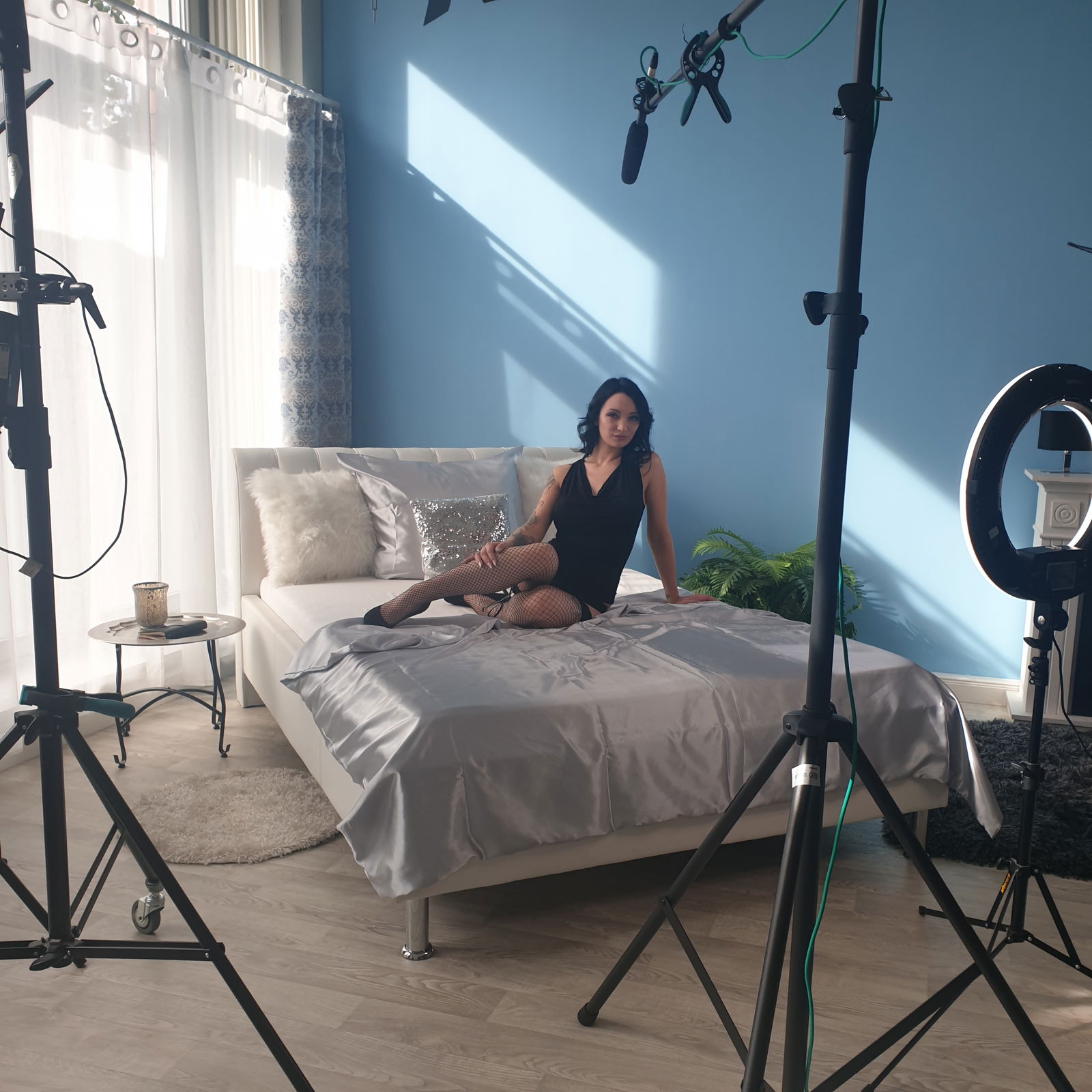 Katja -DeluxeX profile banner