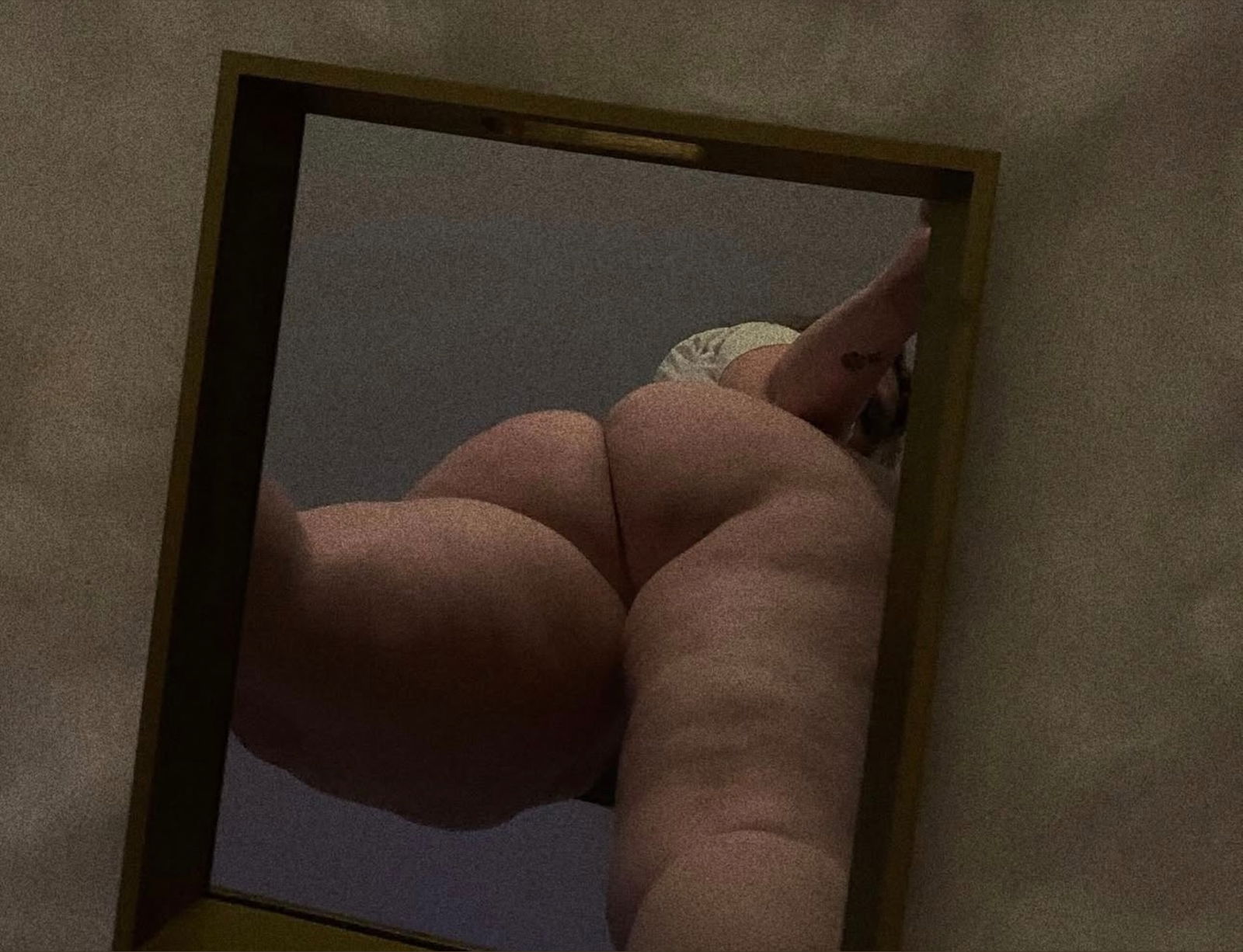 KayyCurvy profile banner