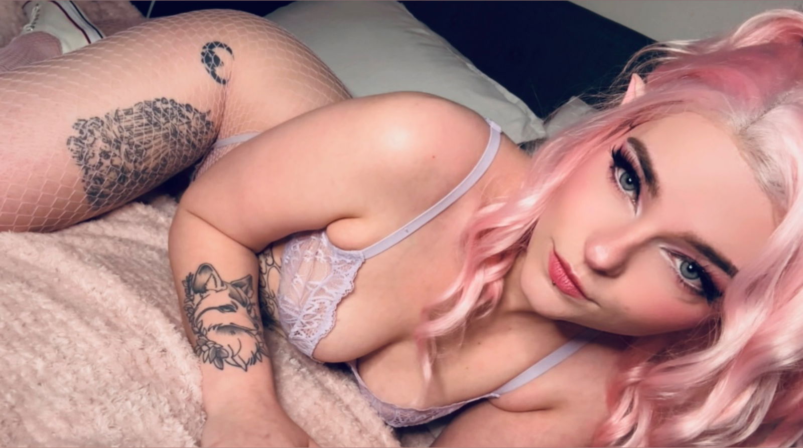 Kitty π€ sapphire π profile banner