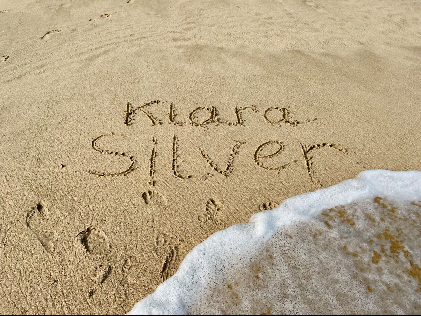 Klara Silverstone profile banner