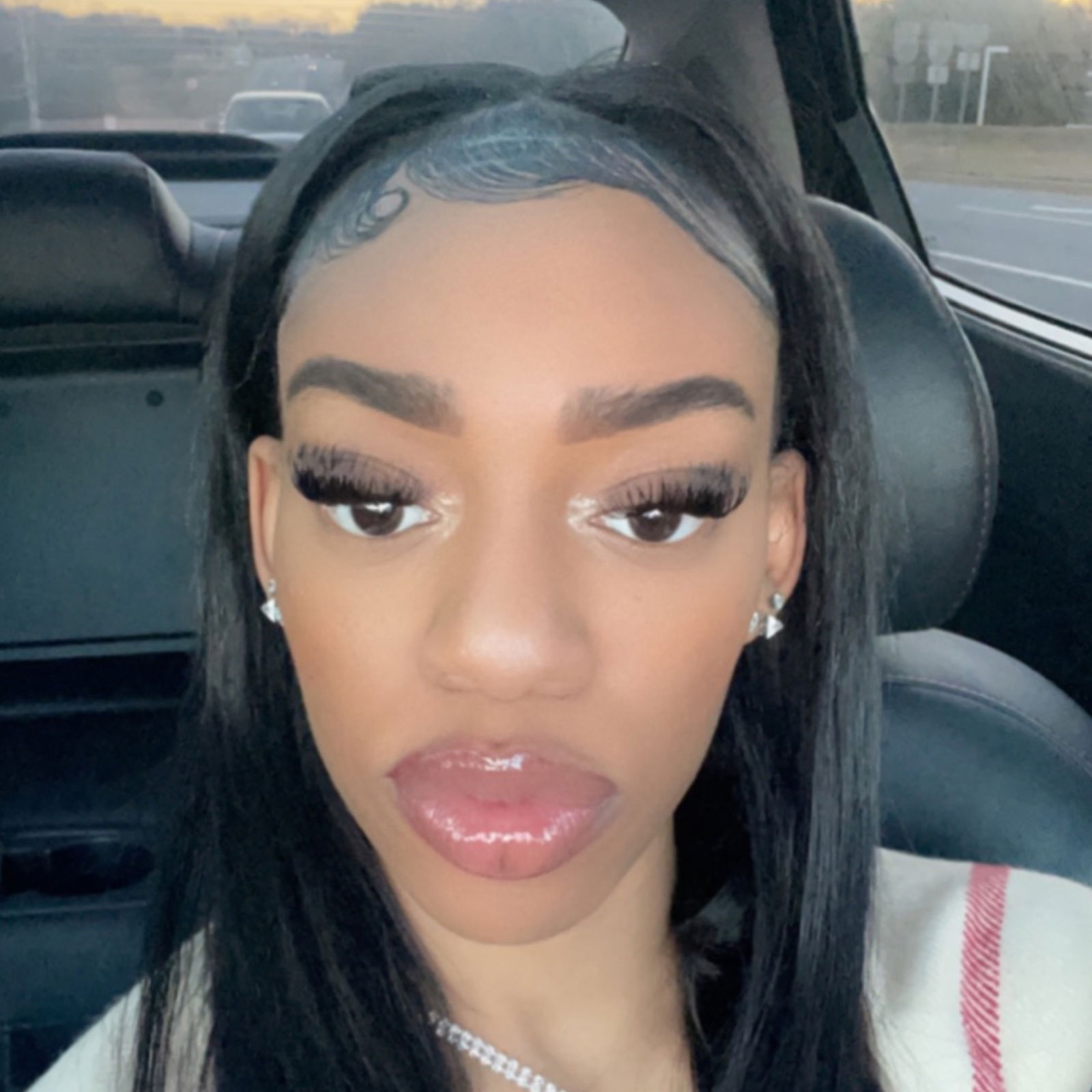 klove❤️👄 profile banner