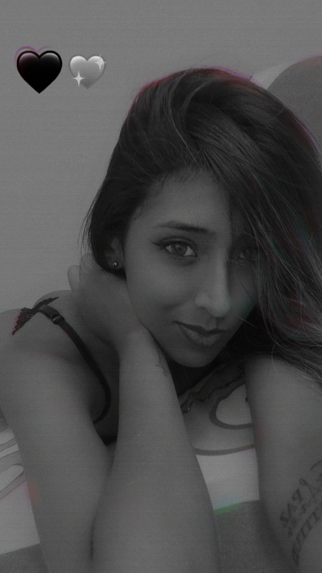 Laura valentina profile banner
