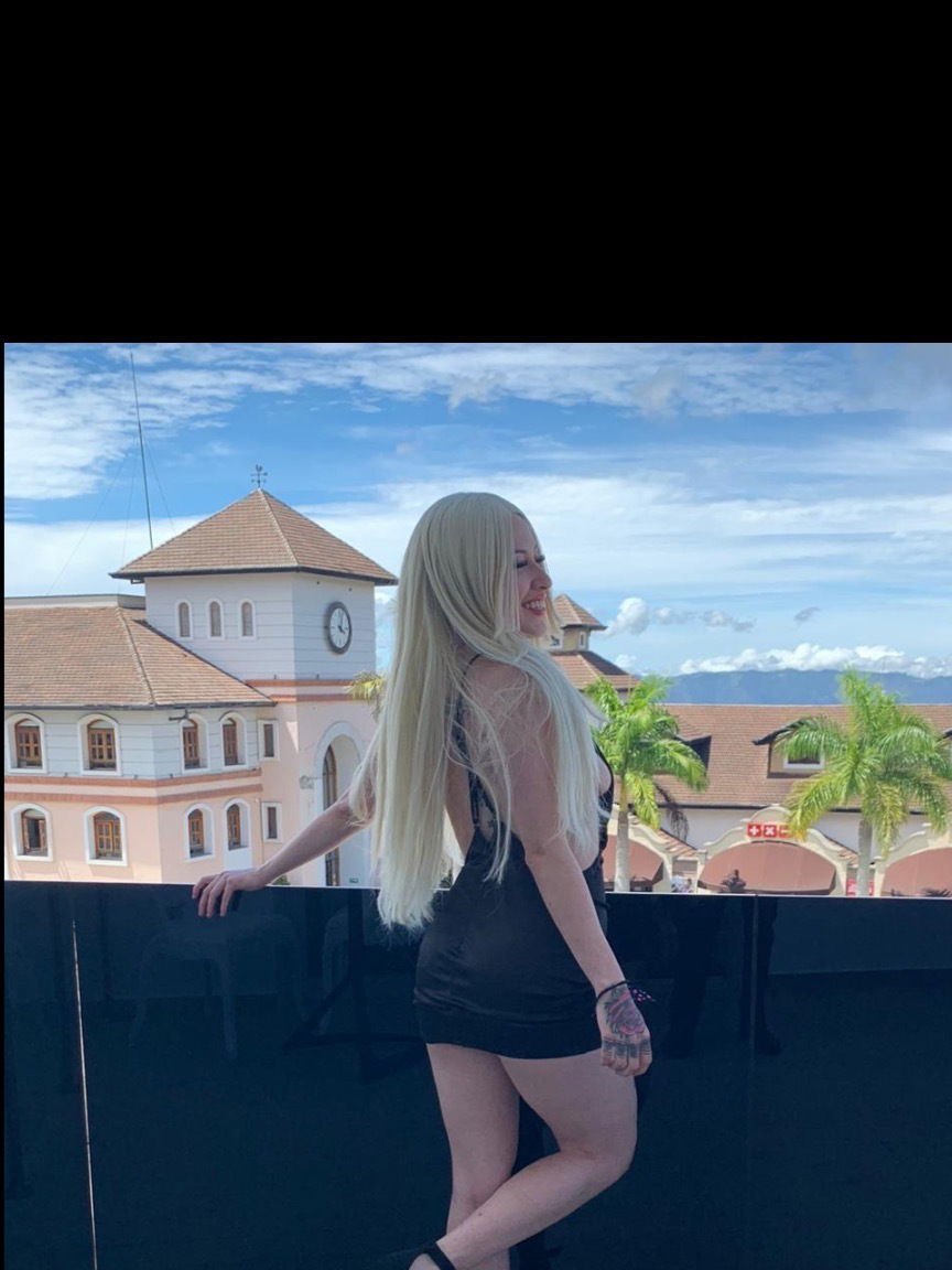 ππͺπΎπ»πͺ ππΈπ΅π΅π profile banner