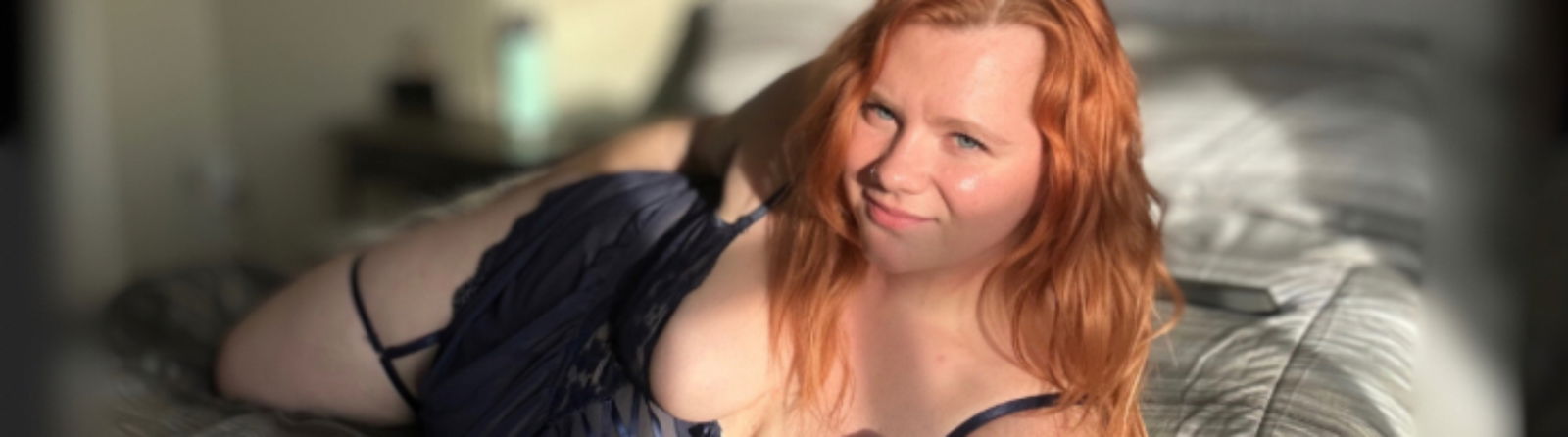lauraleslie banner