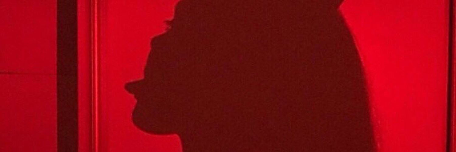 Lea Parris profile banner