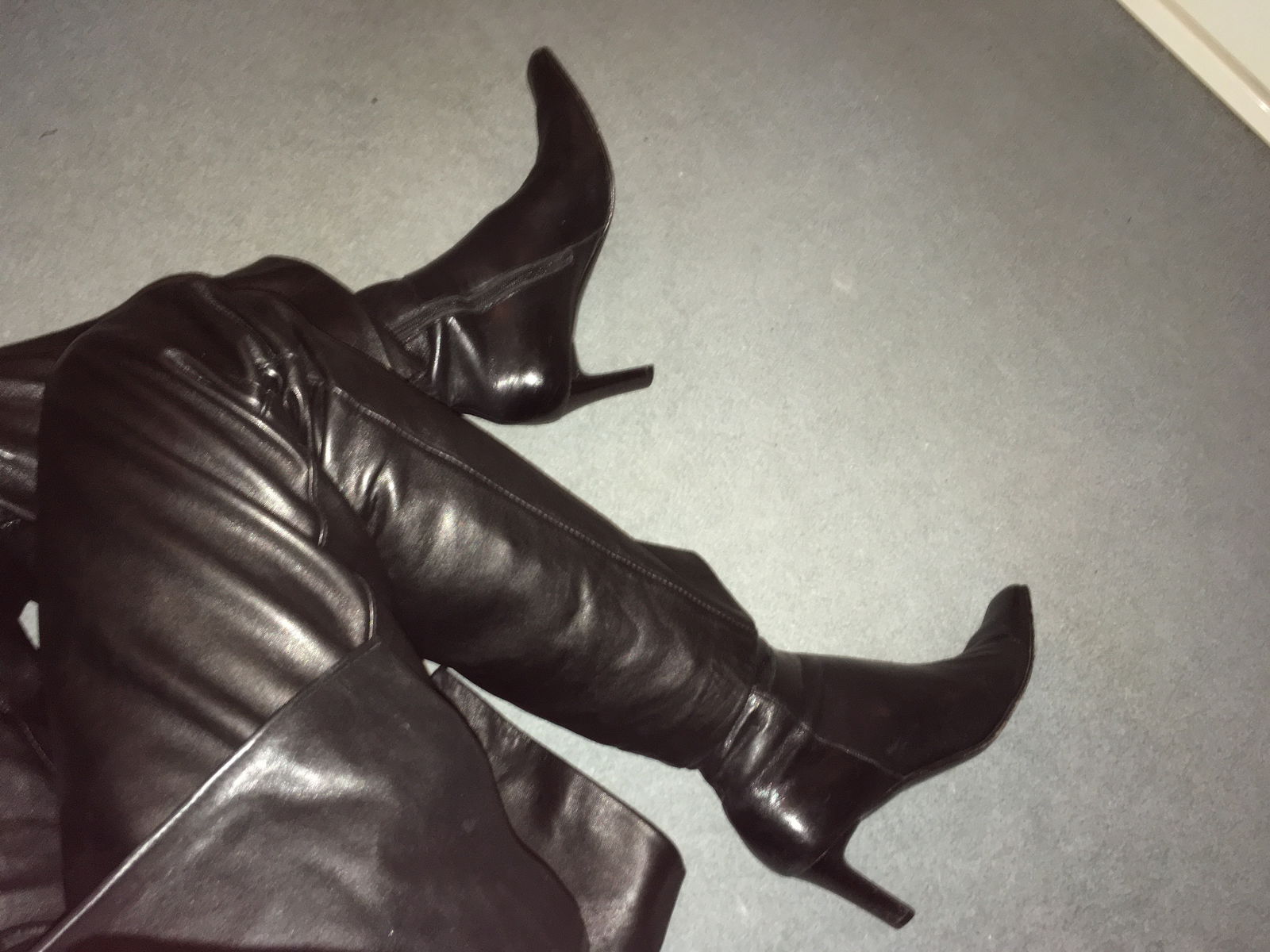 Leather CD profile banner
