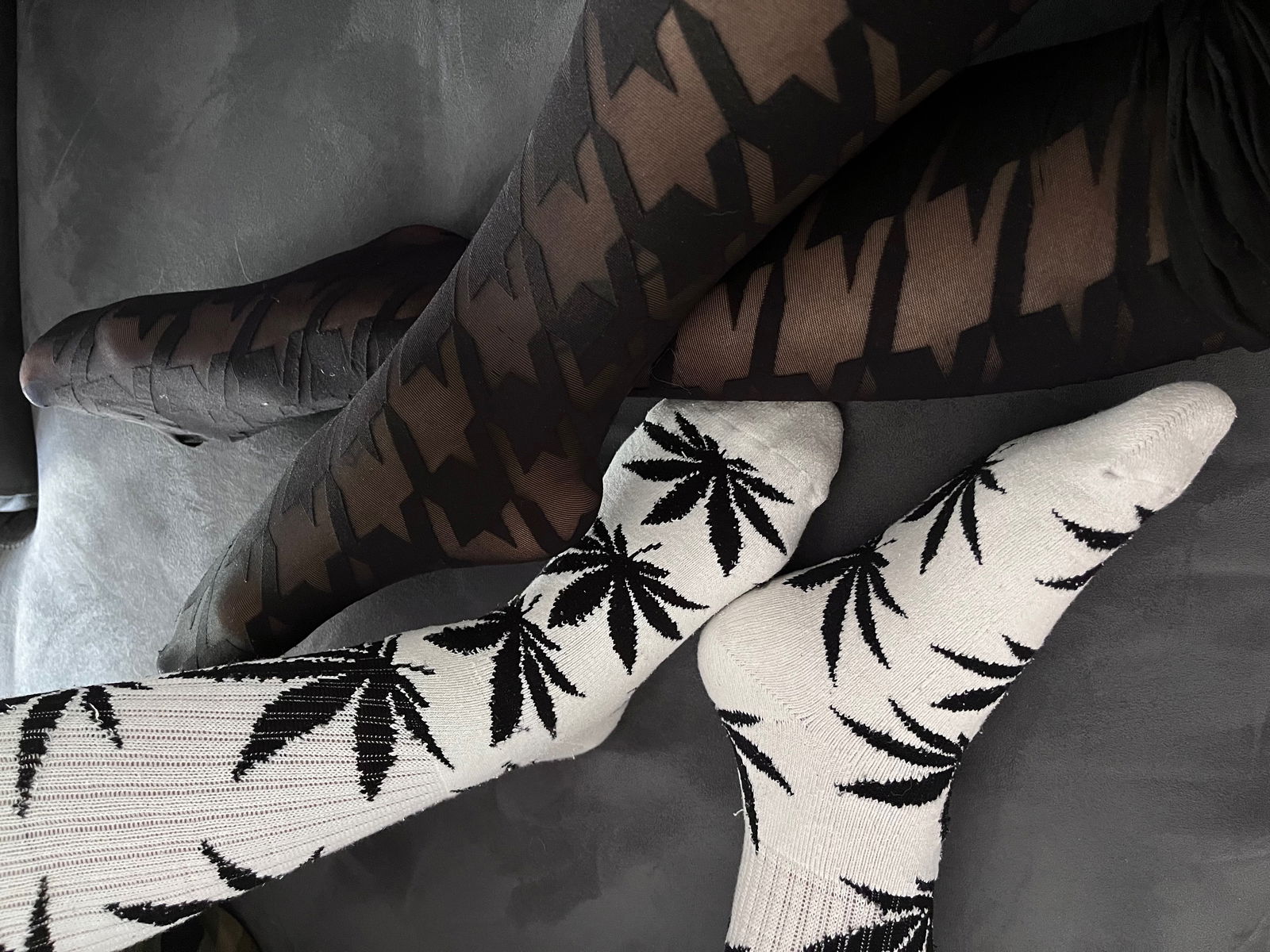 Lesbian feet profile banner