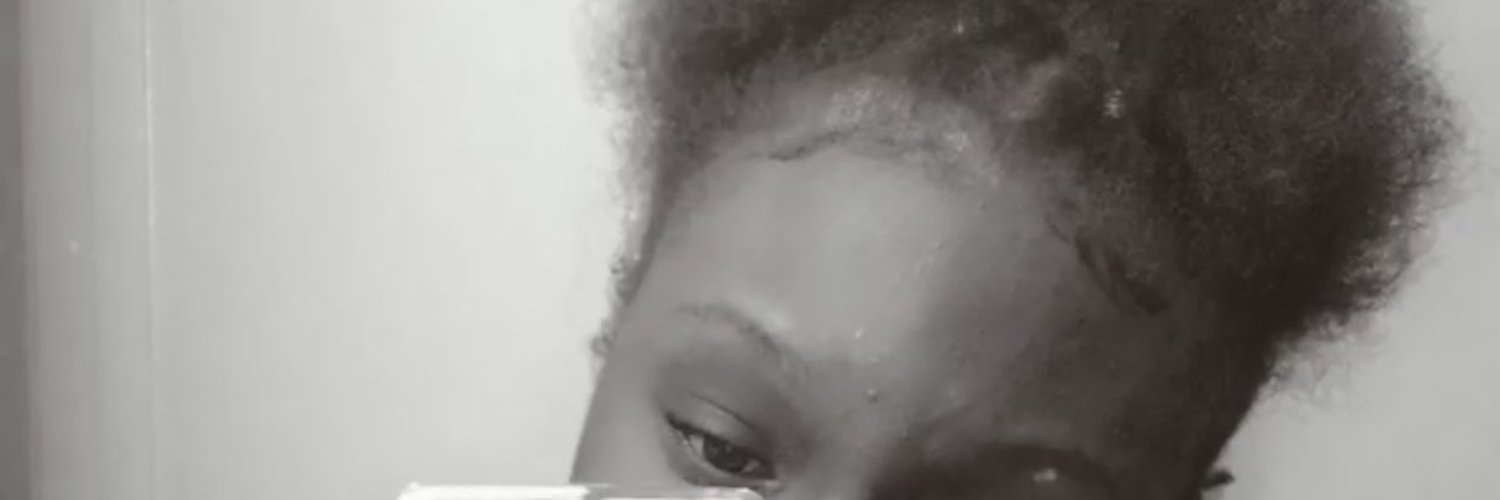 lexi profile banner