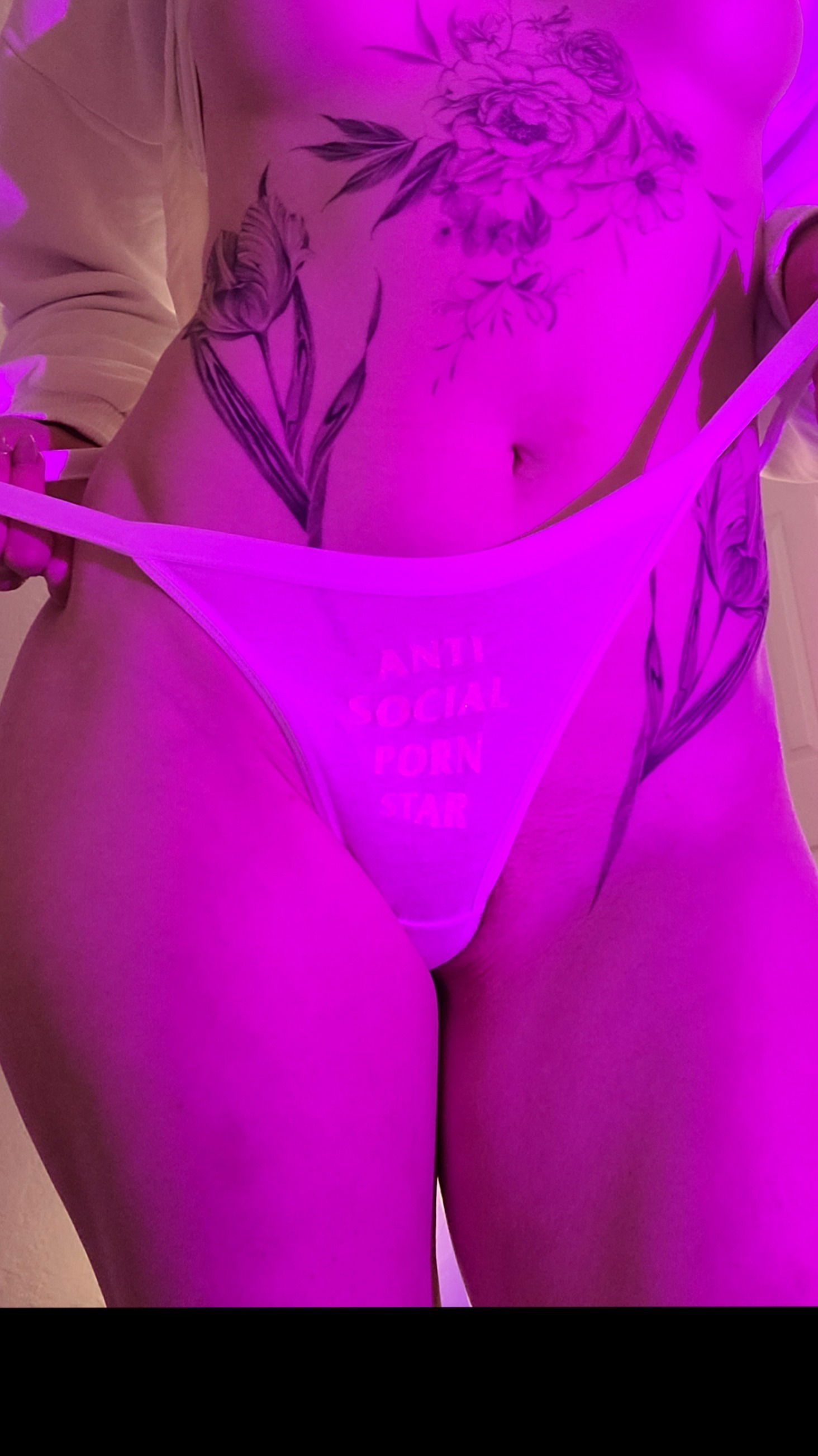 red rae profile banner