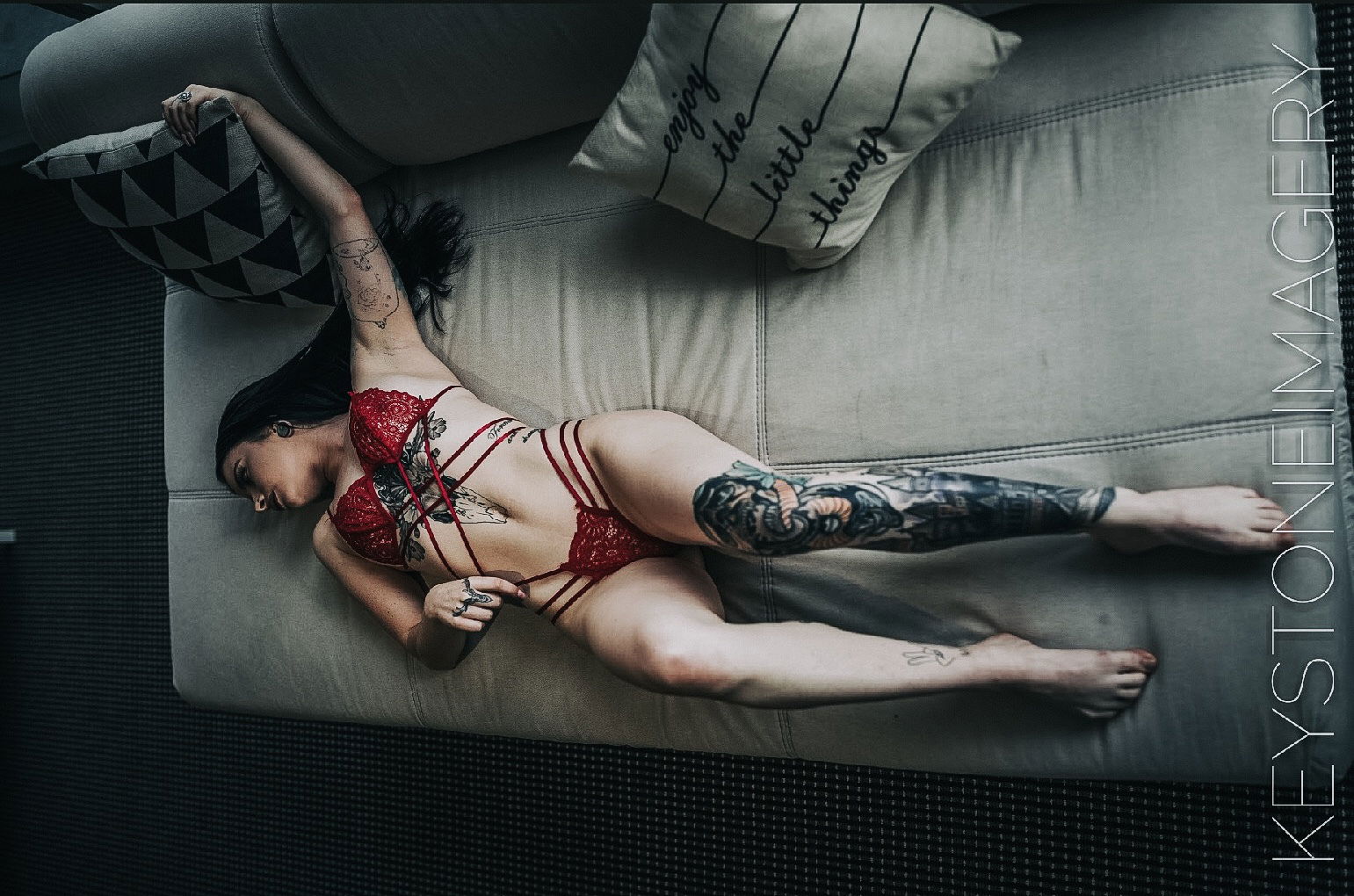 Lila Pearl profile banner