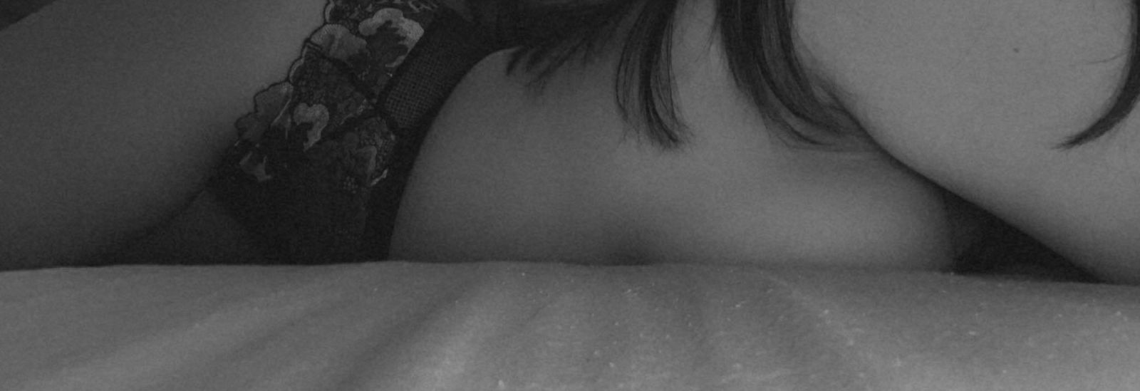 Lindy-Latina profile banner