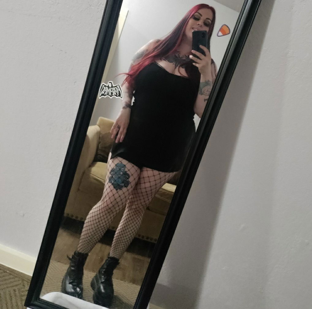 Livingdeadgirl profile banner